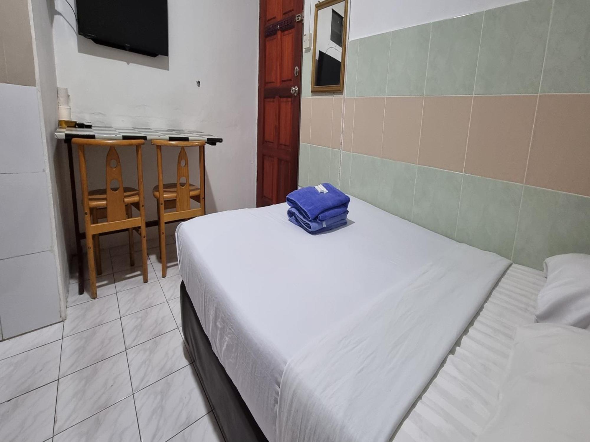 Oyo 90972 Jj Homestay Miri Exteriör bild