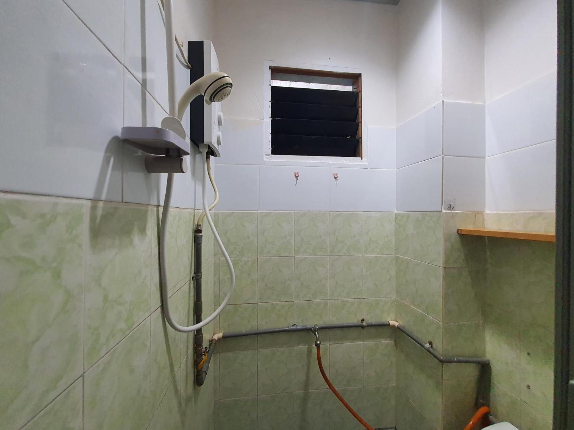 Oyo 90972 Jj Homestay Miri Exteriör bild