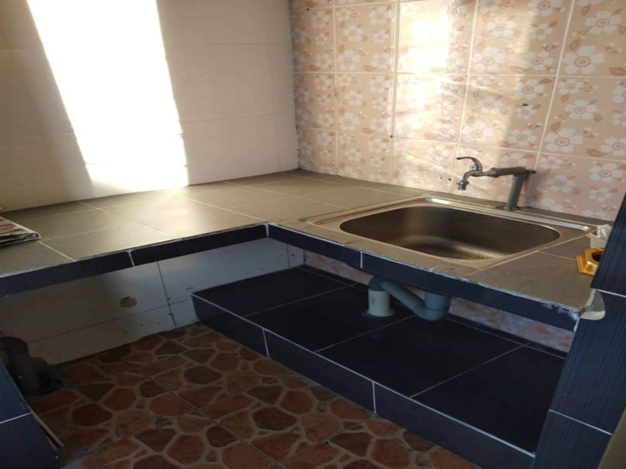 Oyo 90972 Jj Homestay Miri Exteriör bild