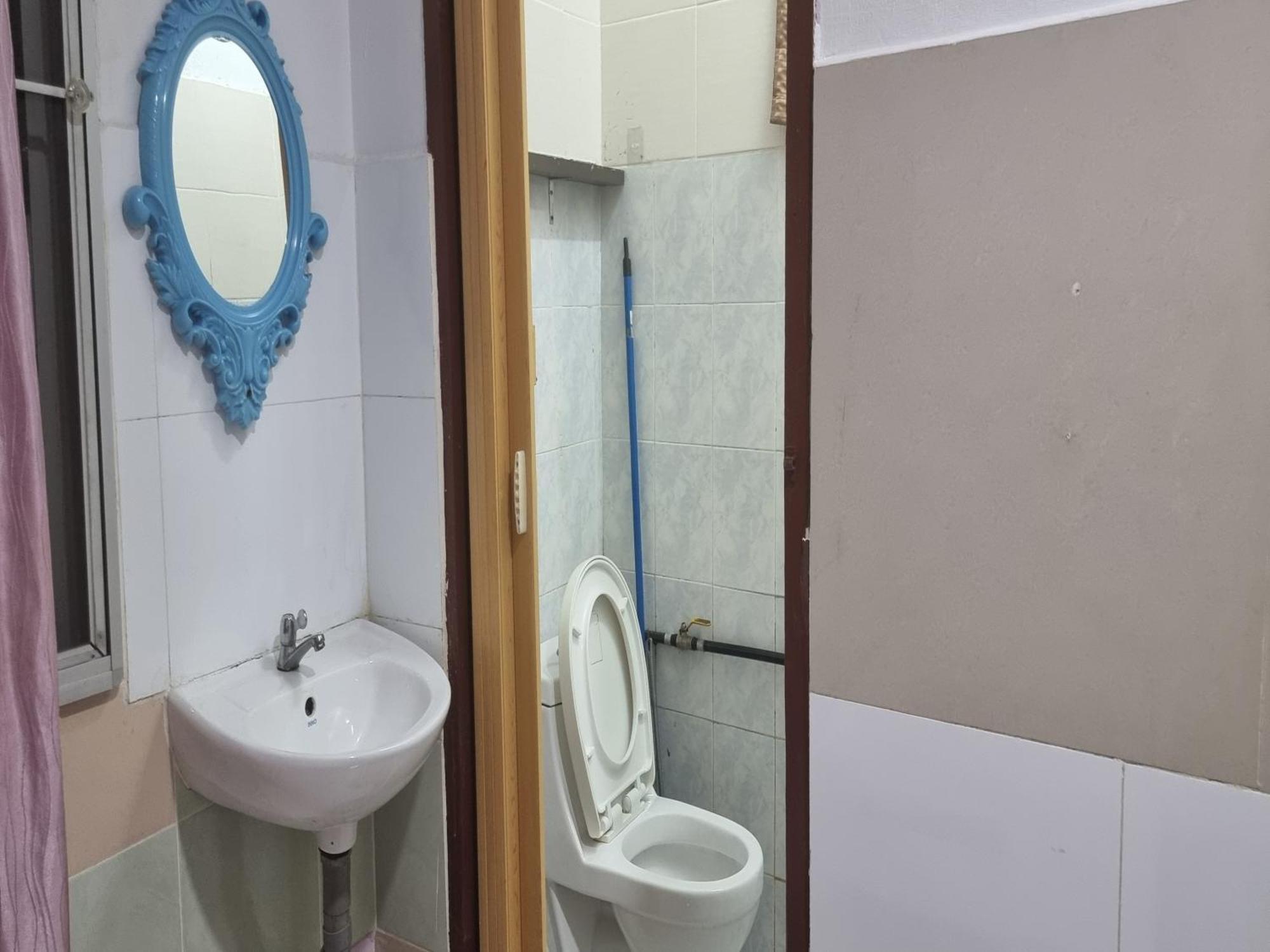 Oyo 90972 Jj Homestay Miri Exteriör bild